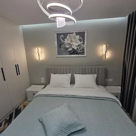 Amelia Luxury 4 *